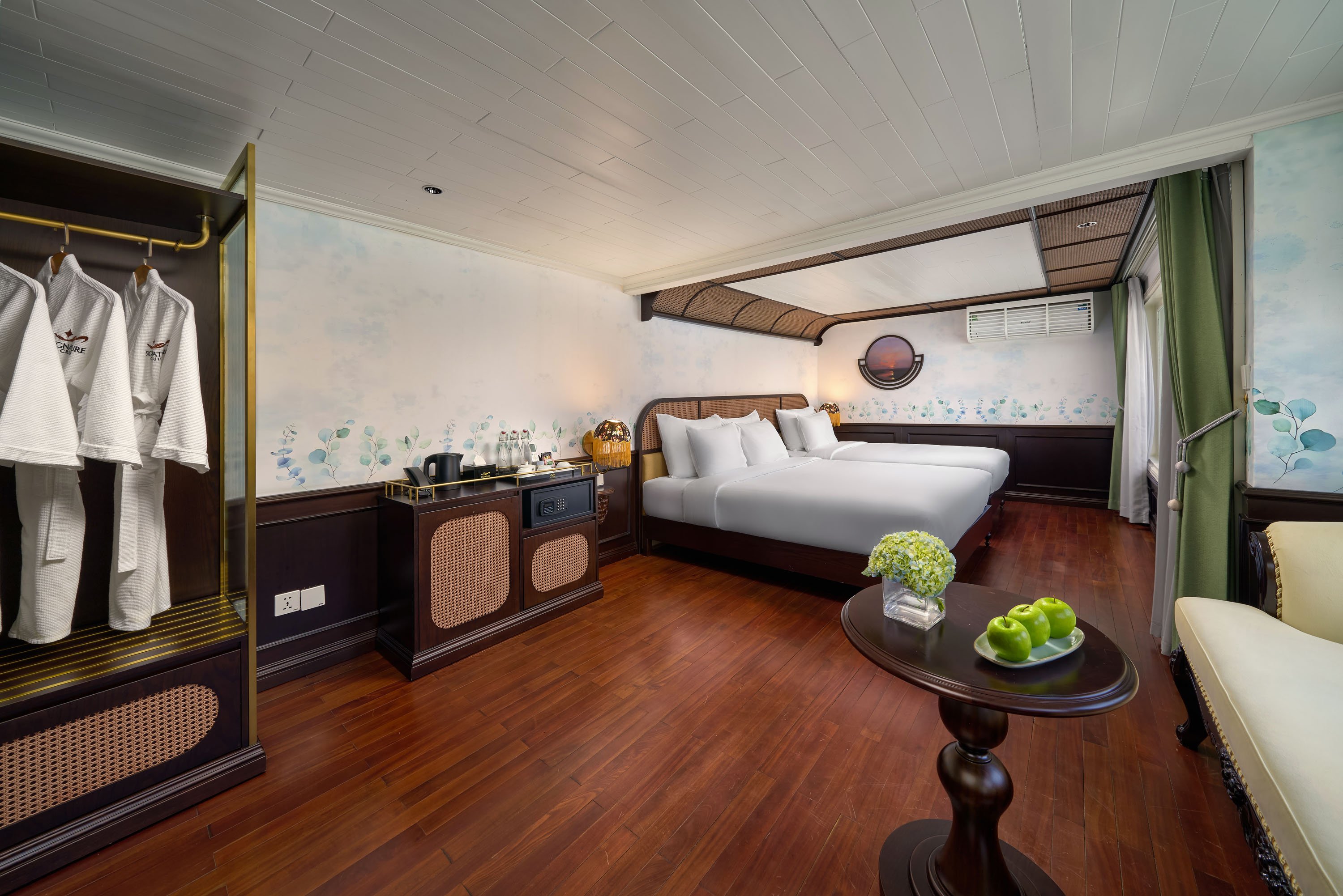 Tổ chức sự kiện đặc biệt trên du thuyền Signature Cruise
